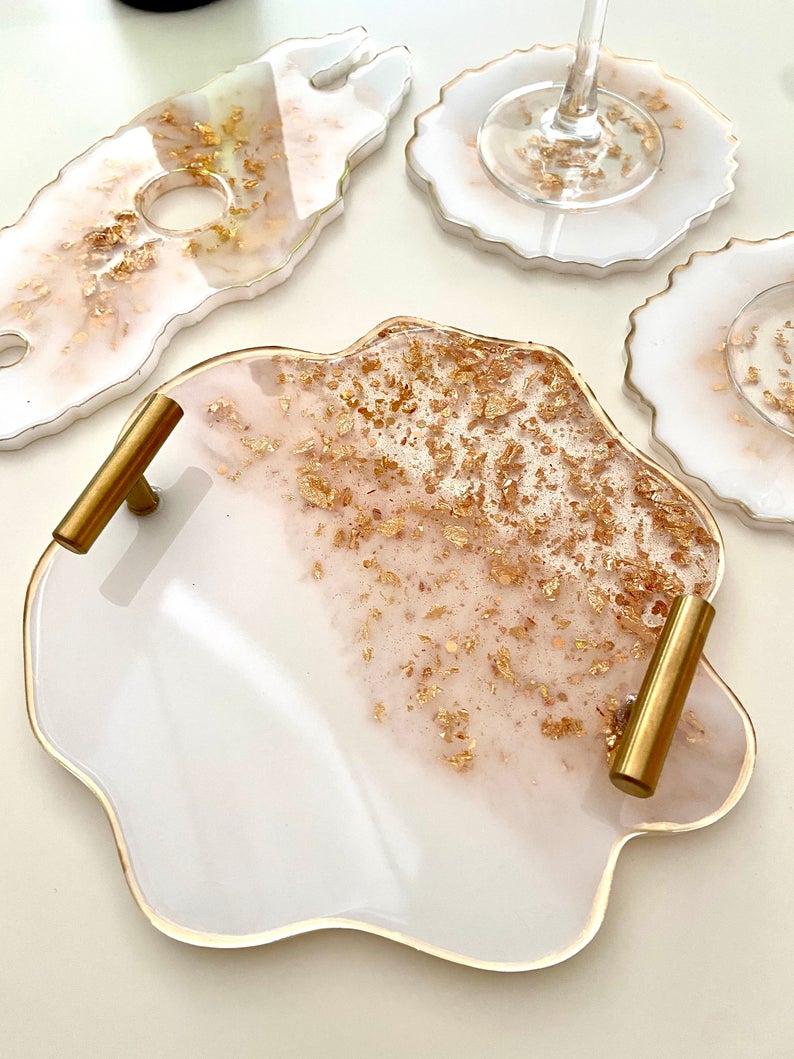 Geode tray with two coasters and a bottle neck caddy