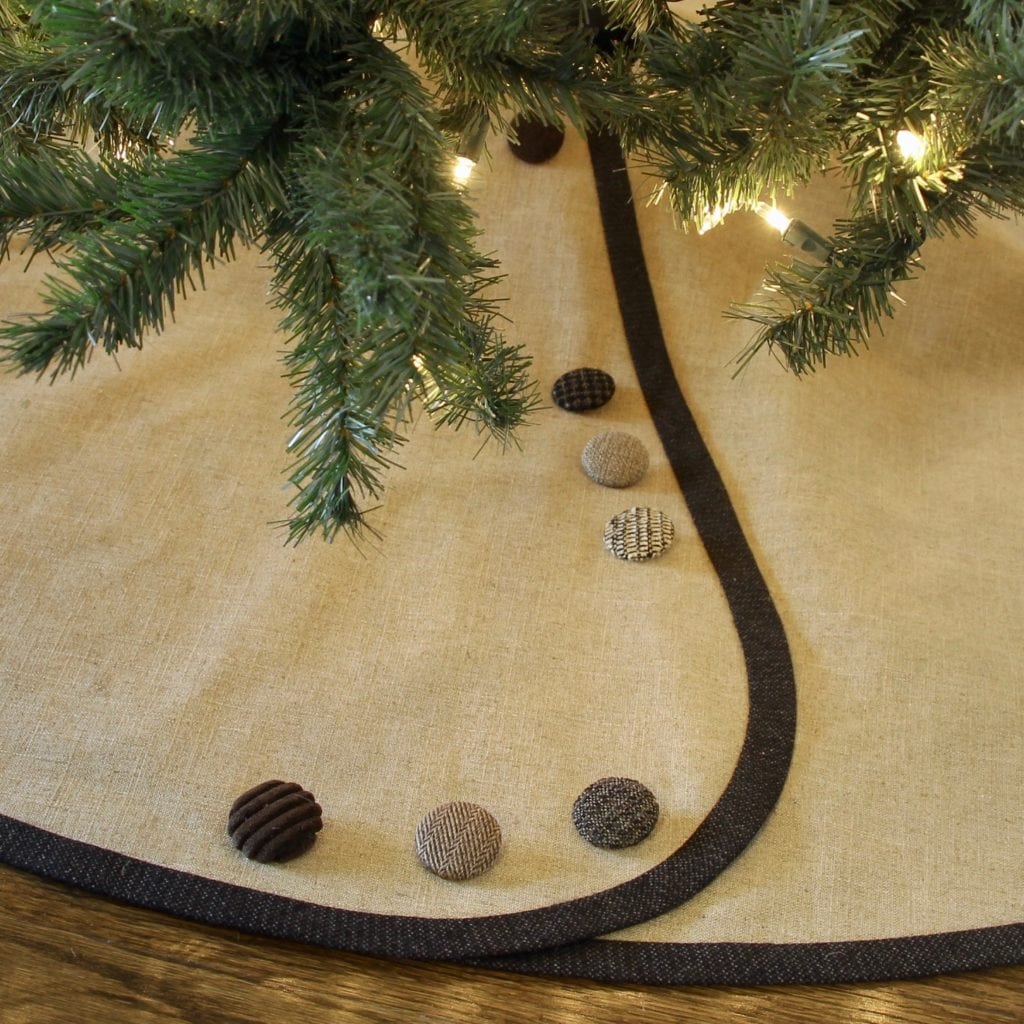 Linen Tree Skirt with Charcoal Trim