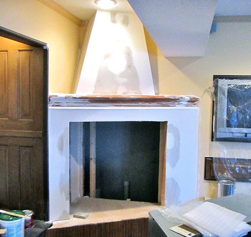 Before pic  for the How-To create a "concrete" fireplace surround 