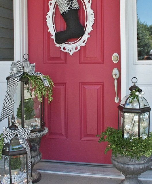 DIY Lantern Ideas for the Front Porch at Christmas