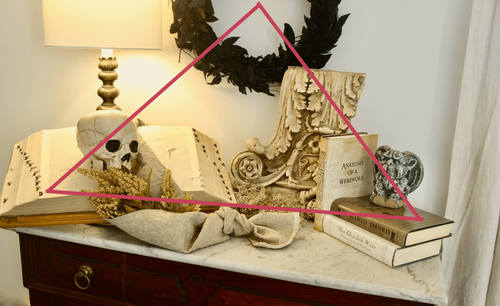 How to Style a Vignette - With a Skinny Table Runner - South House Designs