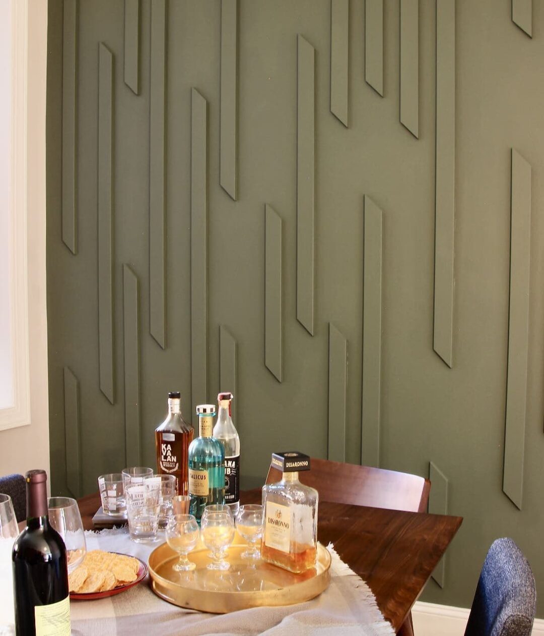 Easy to DIY Feature Wall - South House Designs