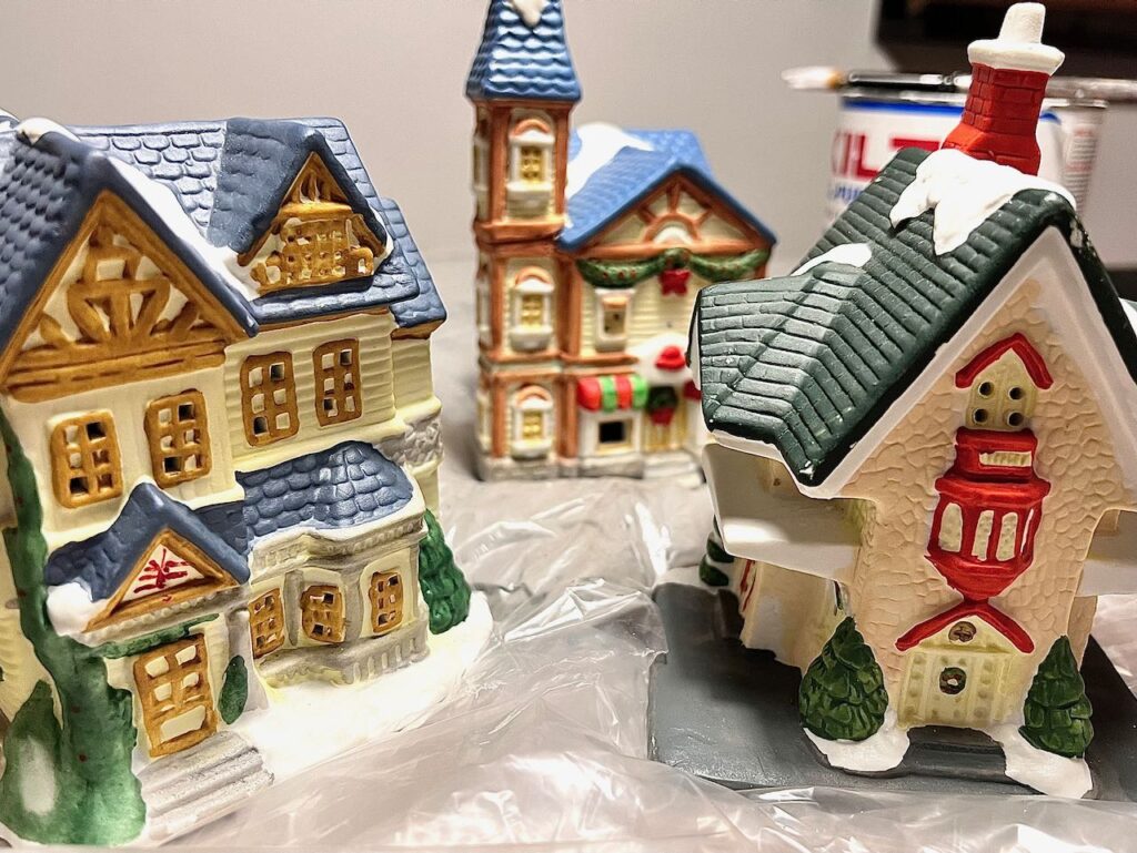 CHRISTMAS VILLAGE HOUSES  HOW TO PAINT A CHRISTMAS VILLAGE HOUSE 