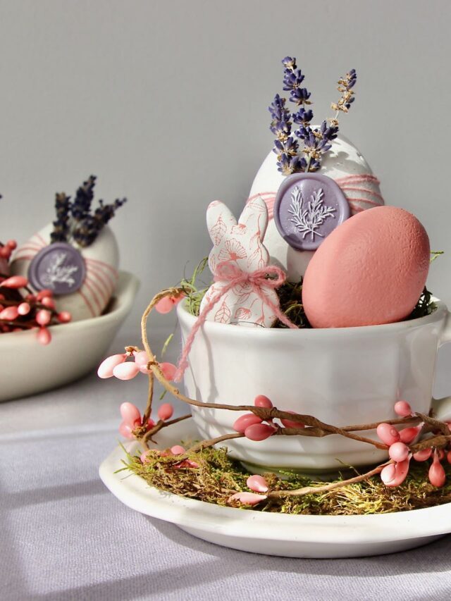 Fresh New Way To Update Plastic Eggs: Wax & Lavender