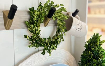 3 Easy Steps to Make a Simple Fresh Boxwood Wreath