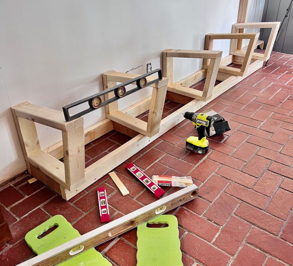 How To DIY an Inviting Banquette to Comfortably Seat More - South House ...