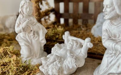How to Makeover a Tacky Thrift Store Nativity Set